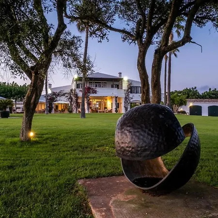 Villa Magnificent Finca With Mini-golf, Padel Court, Hot Tub & 2 Pools *